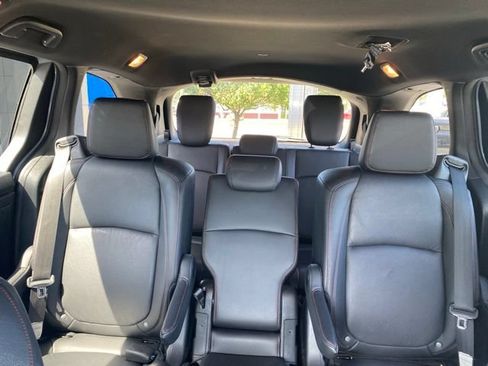 Used 2025 Honda Odyssey Sport-L image 17