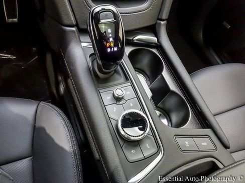 New 2025 Cadillac XT5 Sportv w/ Technology Package image 18