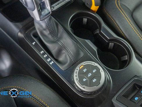 Used 2024 Ford Bronco Badlands AWD/4WD image 24