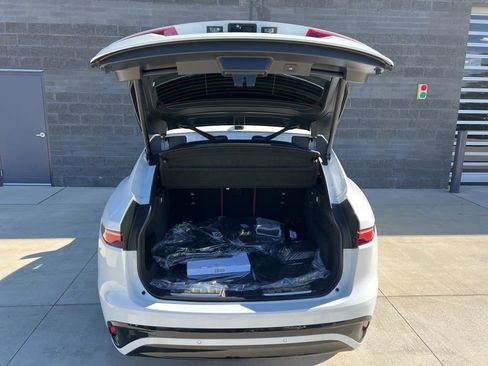 New 2025 Jaguar F-PACE R-Dynamic S image 9