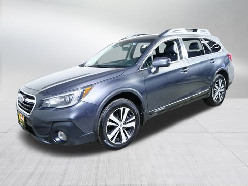 Used 2019 Subaru Outback 2.5i Limited w/ Protection Package #1 AWD/4WD image 3