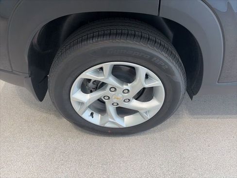 New 2026 Chevrolet Trax LS w/ LS Convenience Package FWD image 7