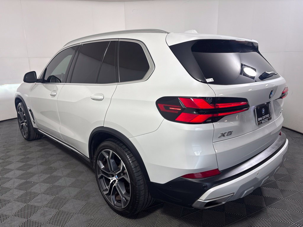 Certified 2024 BMW X5 sDrive40i w/ Premium Package RWD image 7