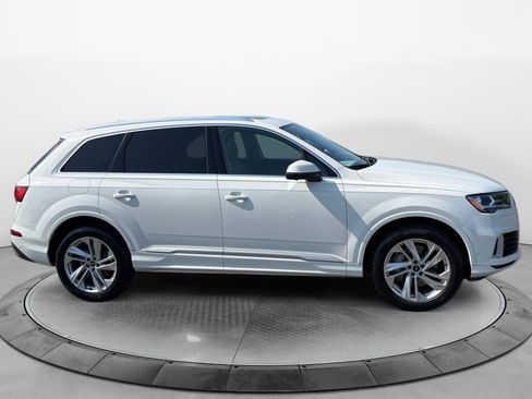 Used 2021 Audi Q7 2.0T Premium Plus w/ Executive Package AWD/4WD image 8