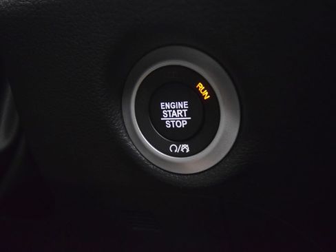 New 2027 Chrysler Pacifica Pinnacle FWD image 27