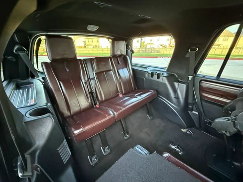 Used 2017 Ford Expedition Platinum RWD image 17