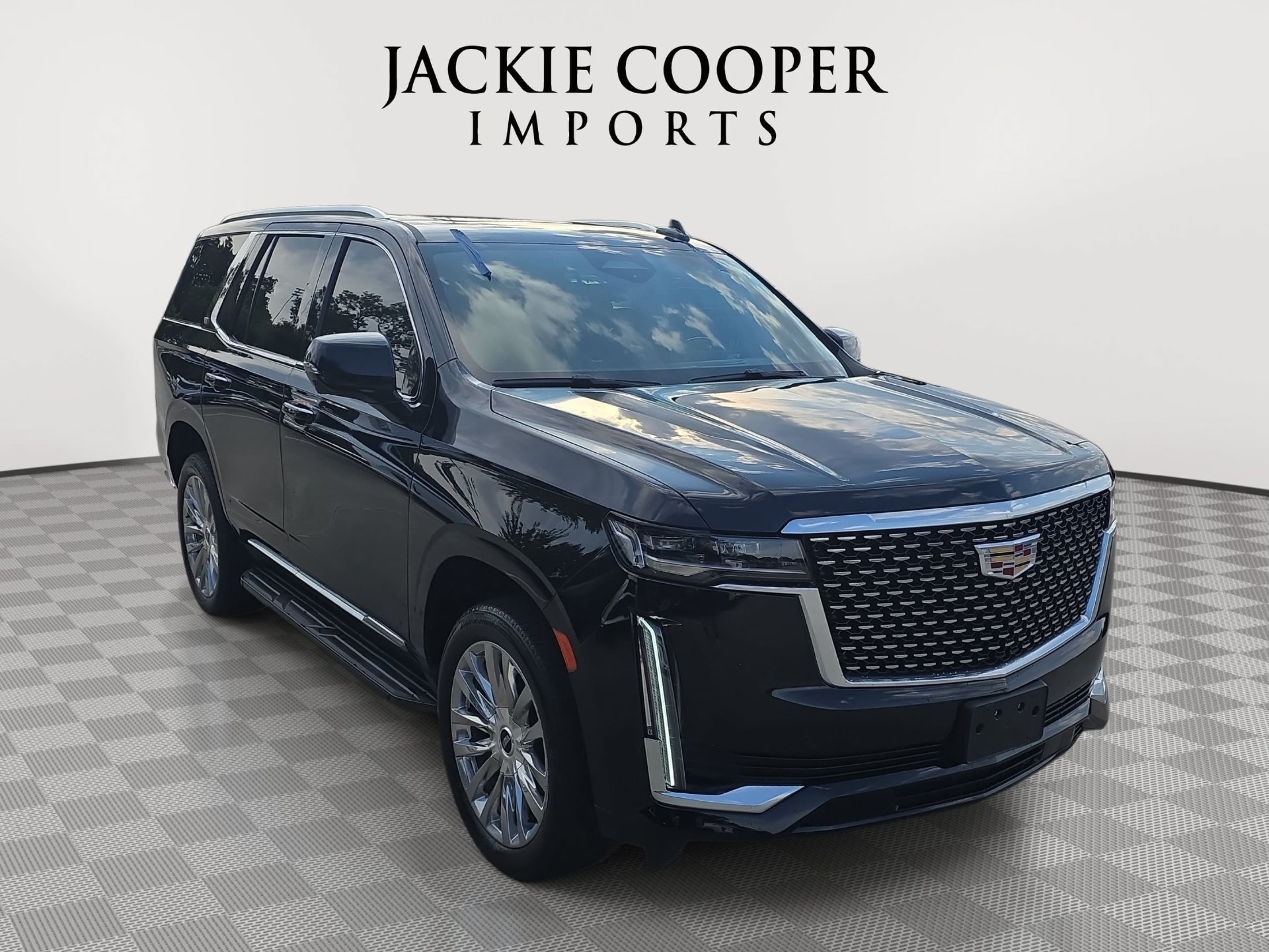 Used 2024 Cadillac Escalade Premium Luxury RWD image 3