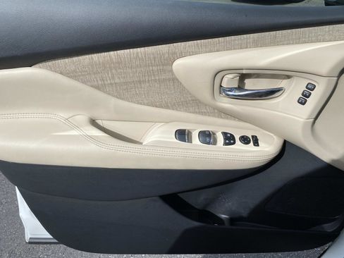 Used 2024 Nissan Murano SL w/ Cargo Package AWD/4WD image 23