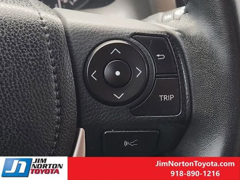 Used 2017 Toyota RAV4 XLE image 32