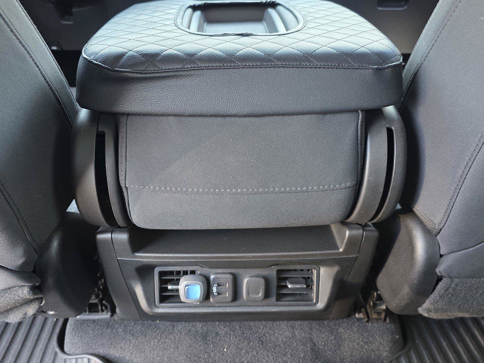 Used 2020 Chevrolet Silverado 1500 LT w/ All-Star Edition RWD image 10