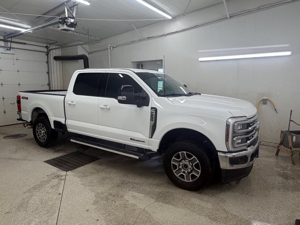 Used 2025 Ford F250 Lariat AWD/4WD image 3
