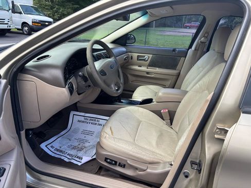Used 2001 Ford Taurus SES FWD image 12