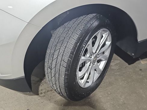 Certified 2019 Chevrolet Equinox LT w/ Driver Convenience Package FWD image 37