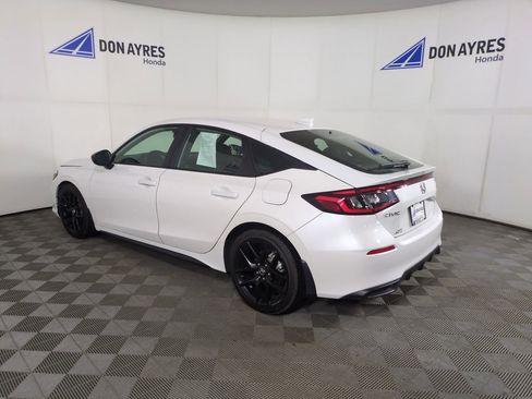 Certified 2025 Honda Civic Sport image 4