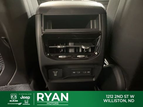 New 2026 Jeep Grand Cherokee Altitude AWD/4WD image 50