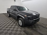 Certified 2025 Toyota Tacoma SR5 AWD/4WD image 3