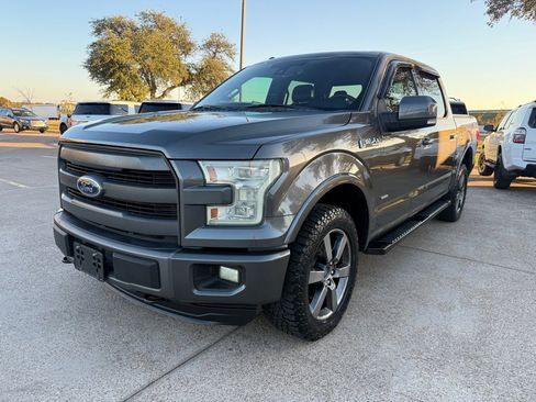 Used 2015 Ford F150 Lariat w/ Equipment Group 502A Luxury image 3