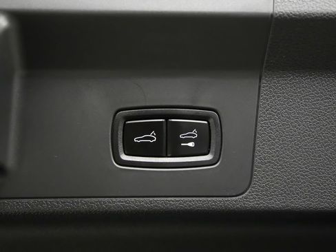 Used 2025 Porsche Panamera 4 E-Hybrid AWD/4WD image 14