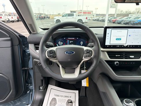 New 2026 Ford Explorer Active w/ Active Comfort Package AWD/4WD image 13