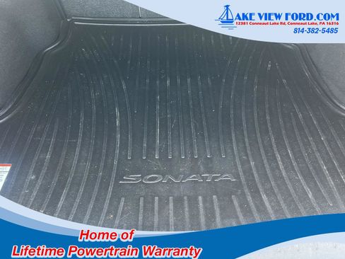Used 2016 Hyundai Sonata SE w/ Cargo Package FWD image 12