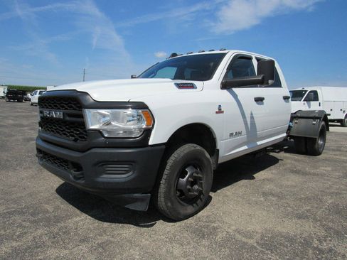 Used 2022 RAM 3500 Tradesman RWD image 7