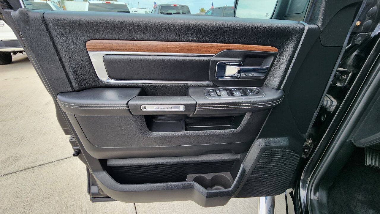 Used 2017 RAM 1500 Laramie AWD/4WD image 11
