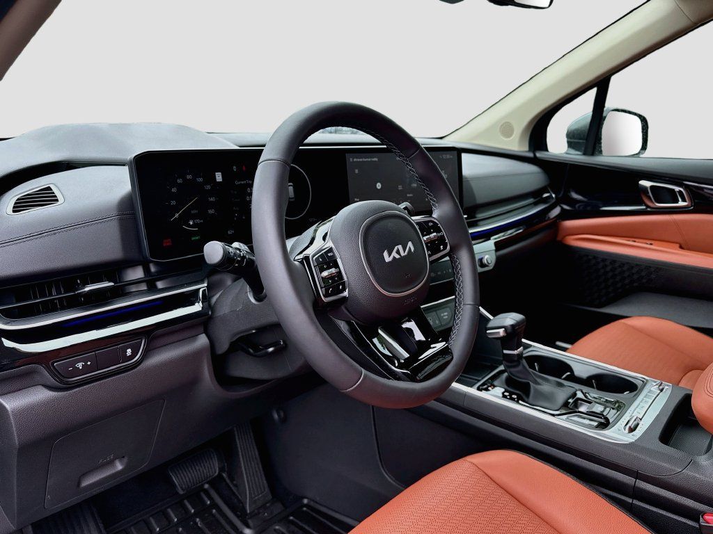 Used 2026 Kia Carnival SX Prestige FWD image 12
