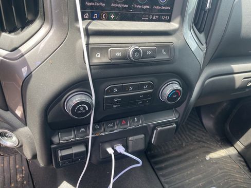 Used 2024 Chevrolet Silverado 1500 Custom image 12