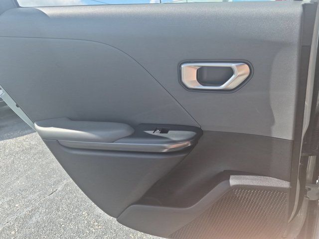Used 2025 Kia K4 FWD image 26