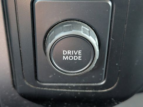 Used 2023 Ford F150 XLT image 19