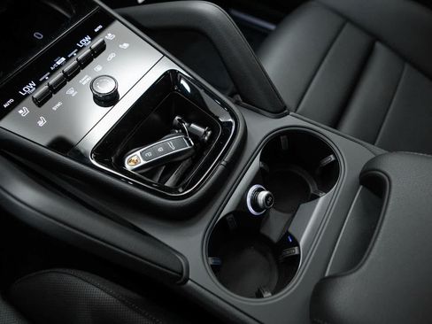 New 2026 Porsche Cayenne AWD/4WD image 30