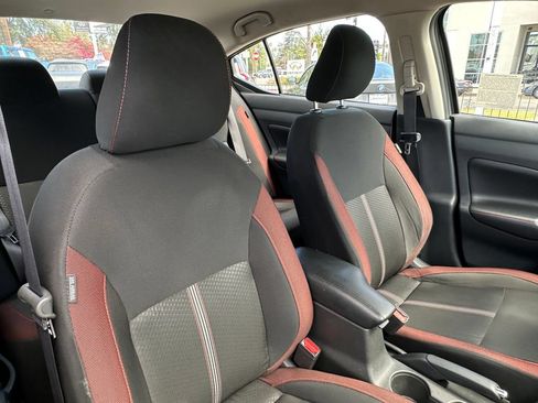 Used 2024 Nissan Versa SR FWD image 15
