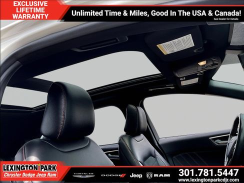 Used 2022 Ford Edge ST-Line AWD/4WD image 25