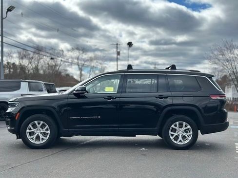 Used 2023 Jeep Grand Cherokee L Limited image 2