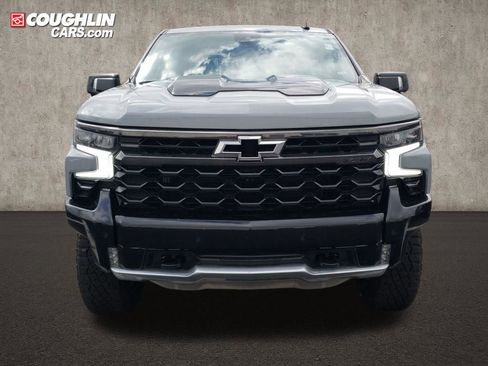 Used 2025 Chevrolet Silverado 1500 ZR2 w/ Technology Package AWD/4WD image 9