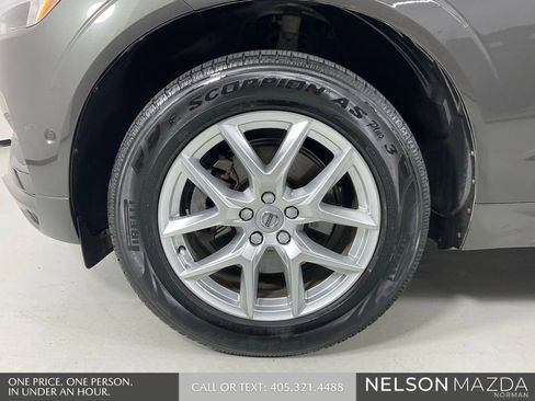 Used 2019 Volvo XC60 T5 Momentum w/ Premium Package FWD image 10