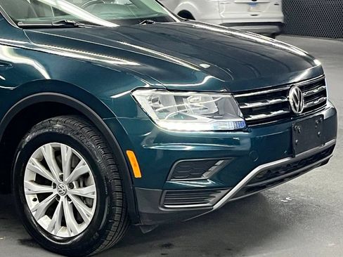 Used 2019 Volkswagen Tiguan SE w/ Panoramic Sunroof Package AWD/4WD image 39