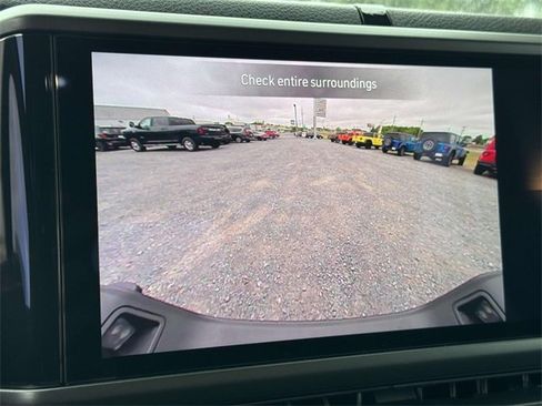 New 2025 Jeep Gladiator Sport image 4