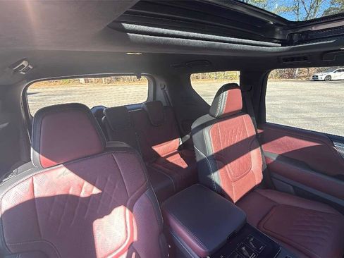 Certified 2025 INFINITI QX80 Autograph w/ Autograph Exterior Package image 27