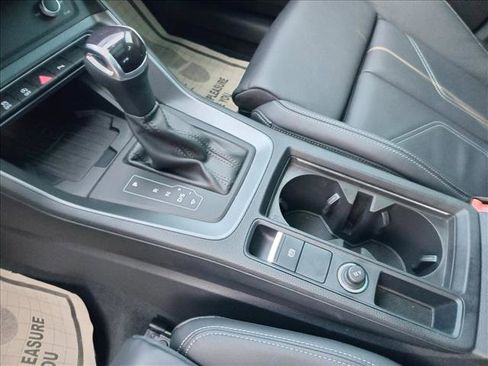 Certified 2025 Audi Q3 2.0T Premium w/ Convenience Package image 16