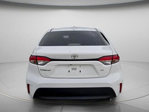Used 2024 Toyota Corolla LE FWD image 6