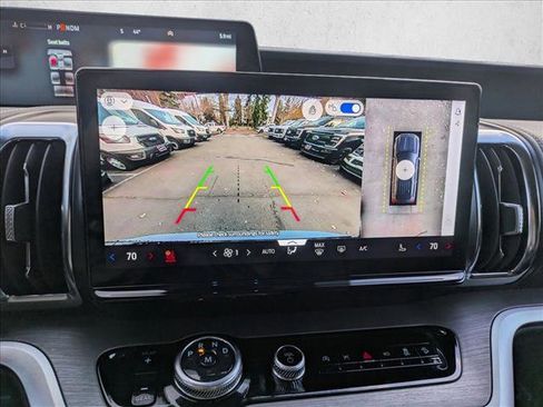 New 2025 Ford Expedition Max Platinum w/ Driver's Package image 13