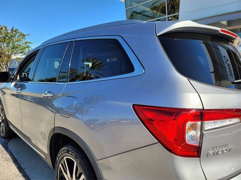 Used 2020 Honda Pilot Touring image 9