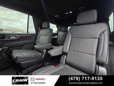 Used 2025 GMC Yukon Denali AWD/4WD image 25