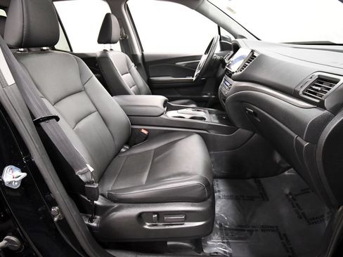 Certified 2025 Honda Ridgeline RTL image 19