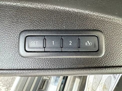 Used 2016 Chevrolet Suburban LTZ AWD/4WD image 42