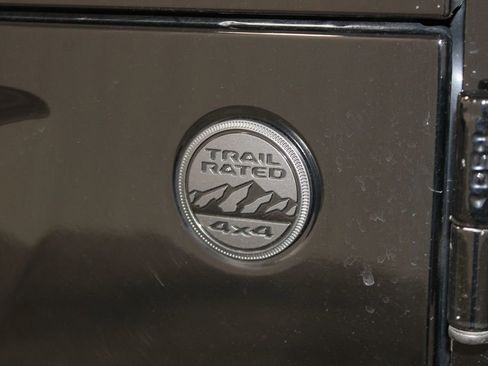 Used 2024 Jeep Wrangler Sport S image 16