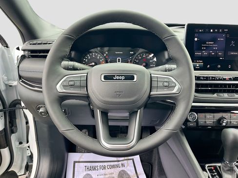 New 2026 Jeep Compass Latitude AWD/4WD image 11