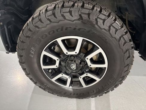 Used 2021 Toyota Tundra 1794 Edition AWD/4WD image 5