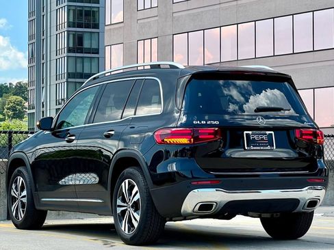 Certified 2025 Mercedes-Benz GLB 250 4MATIC image 5